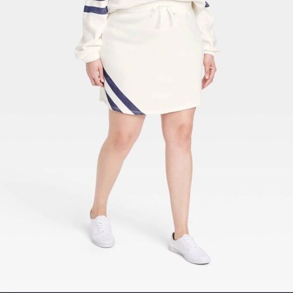 Grayson threads Tennis skirt white mini graffic sweatshirt material Size XXL - Picture 10 of 11